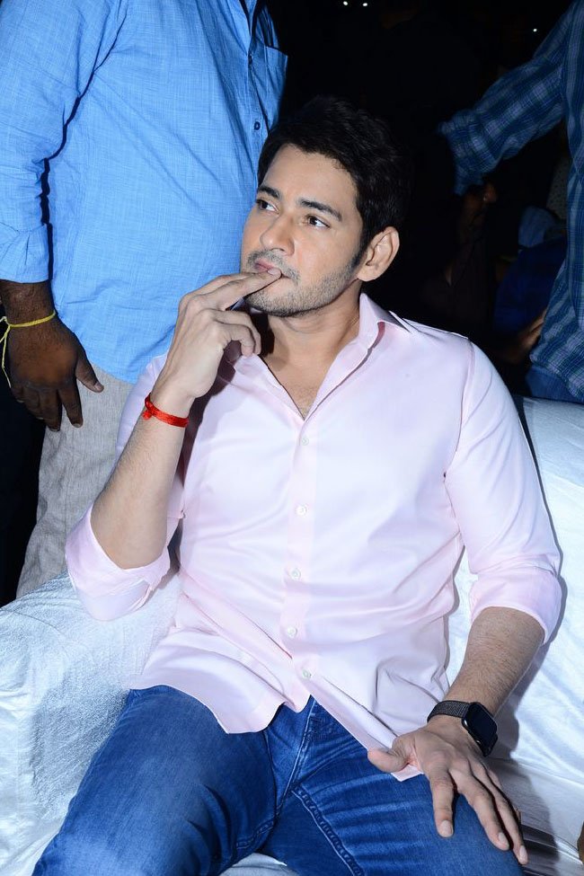 Maharshi-Movie-Pre-Release-Event